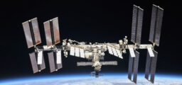 ISS La station spatiale internationale fait le tour de la Terre